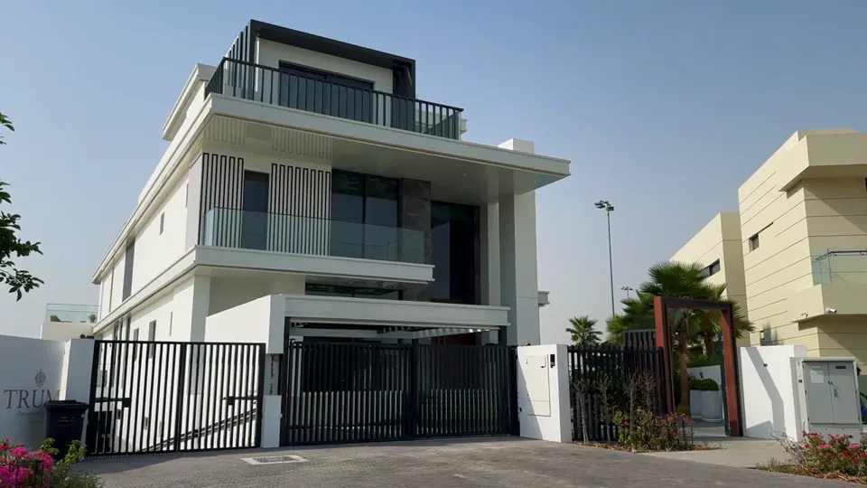 Damac Hills 视频封面